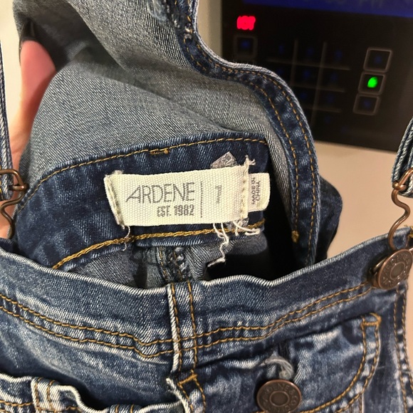 Jean Overall Shorts - Picture 4 of 4